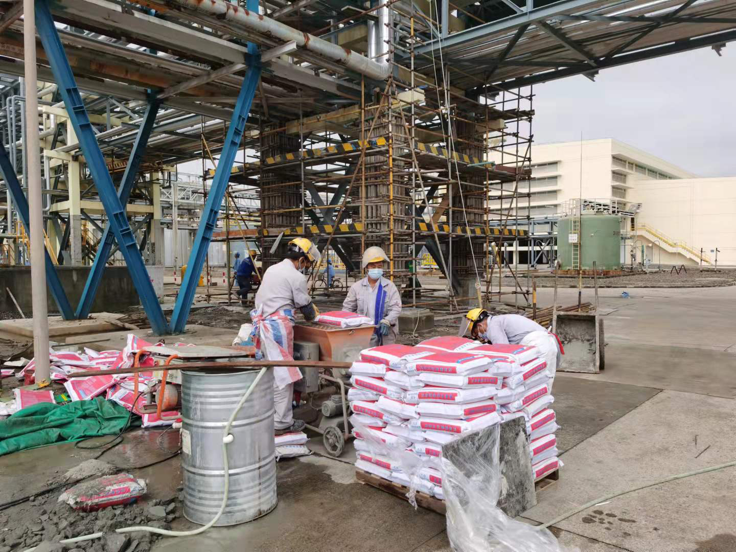 Z6尊龙凯时聚合物建补砂浆可建补的路面问题概述